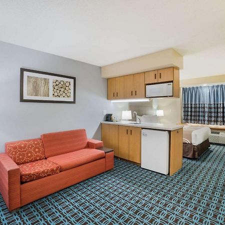 Quality Inn & Suites Blue Springs - Kansas City Dış mekan fotoğraf