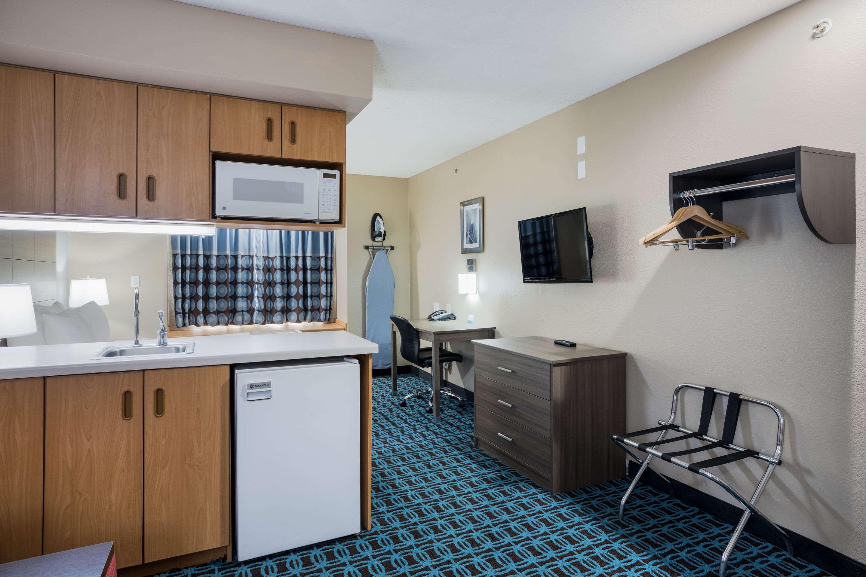 Quality Inn & Suites Blue Springs - Kansas City Dış mekan fotoğraf