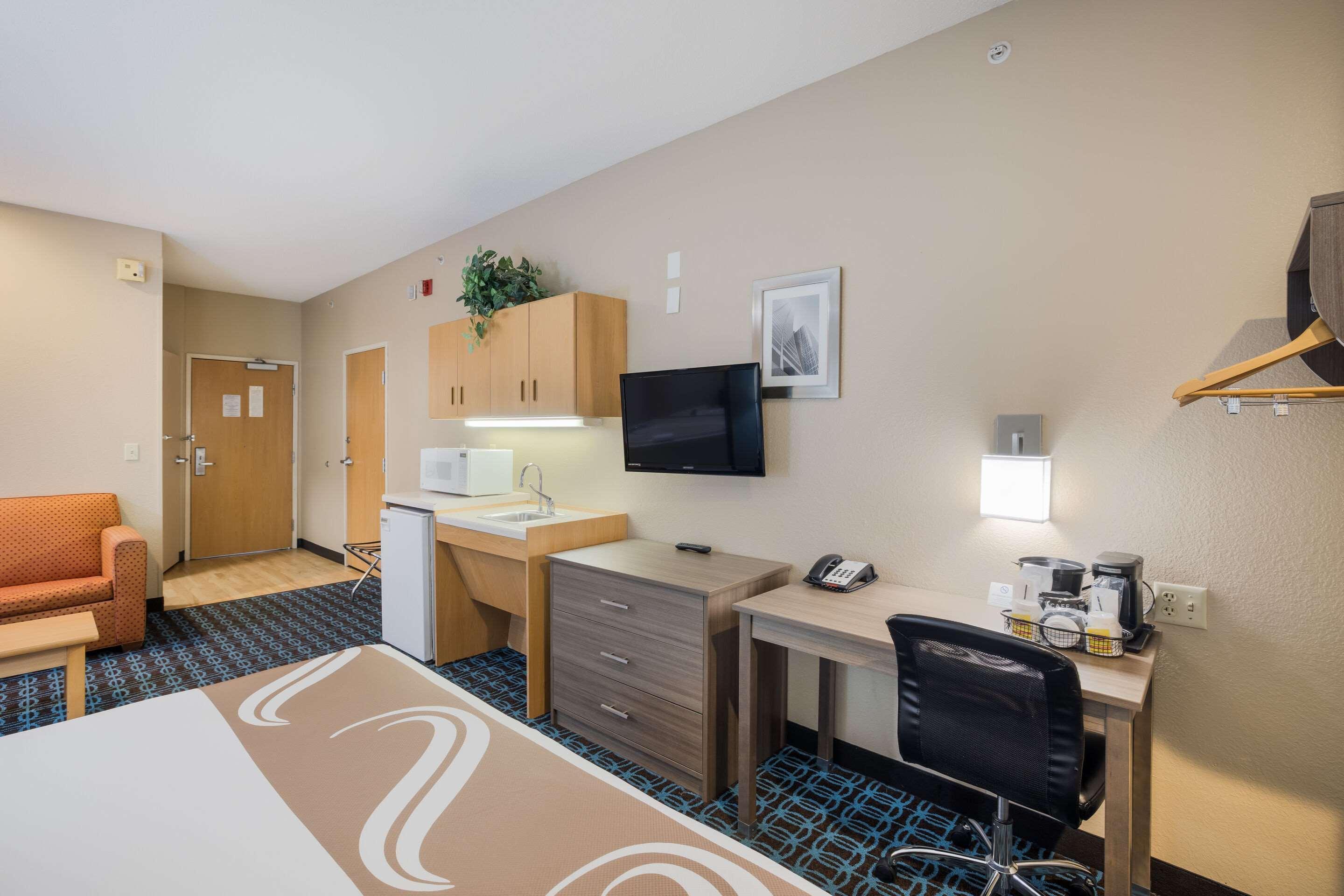 Quality Inn & Suites Blue Springs - Kansas City Dış mekan fotoğraf